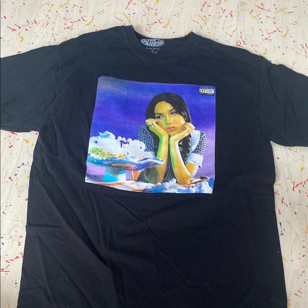 olivia rodrigo sour album tee womens size m
